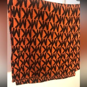 MK Scarf